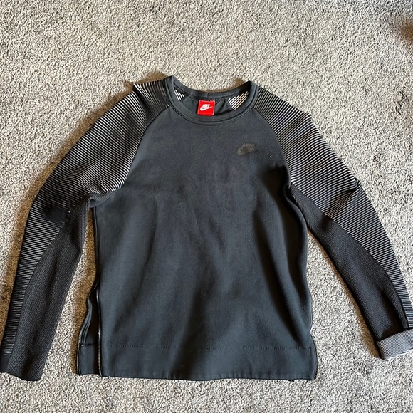Black Nike crew neck size small - Picture 1 of 4